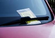 Tài xế có thể bị phạt tới £150 nếu để xe nổ máy mà không chạy