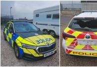 Portsmouth: Người biểu tình chống nhập cư tấn công cảnh sát, phá xe công vụ Portsmouth: Người biểu tình chống nhập cư tấn công cảnh sát, phá xe công vụ