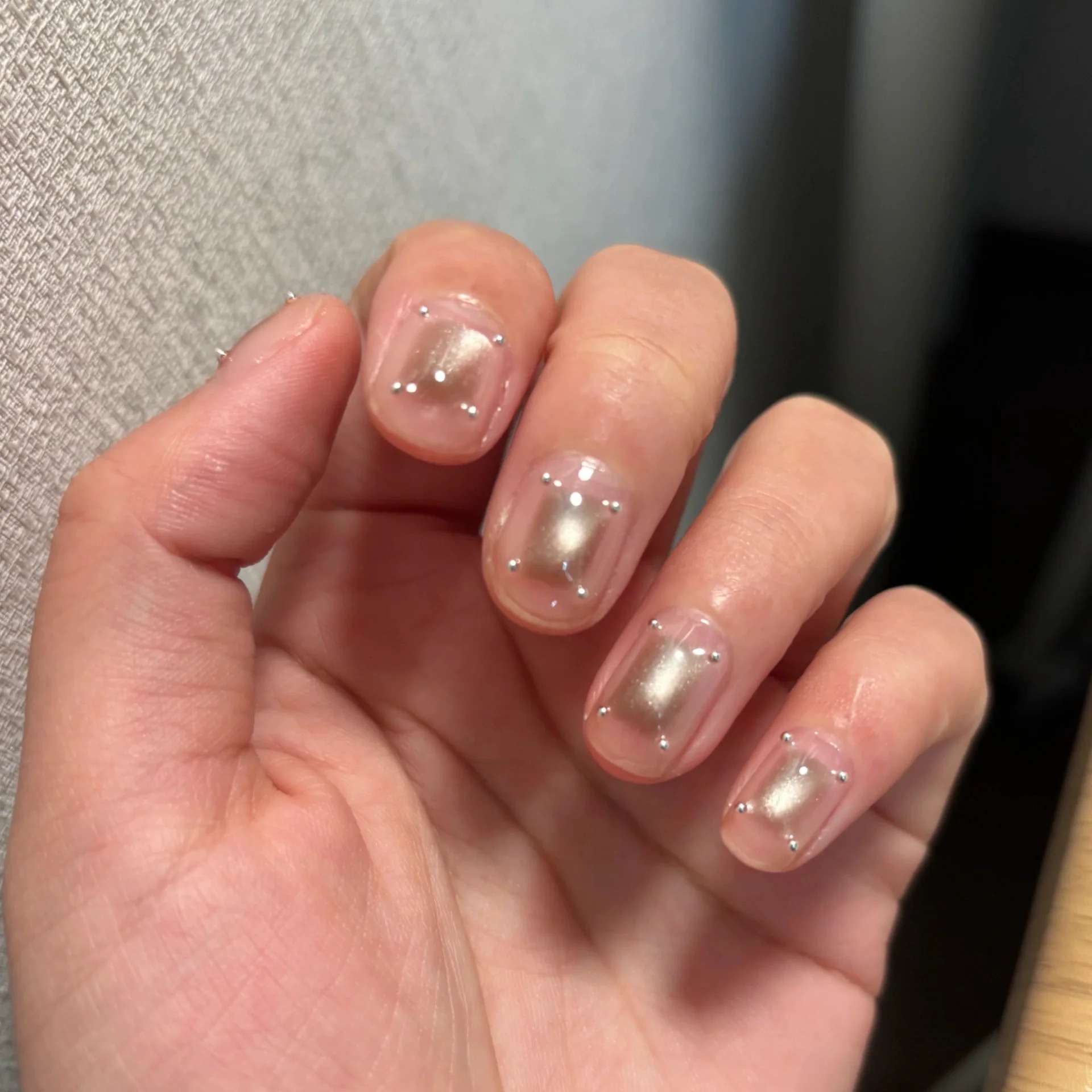 nail quiet luxury 1
