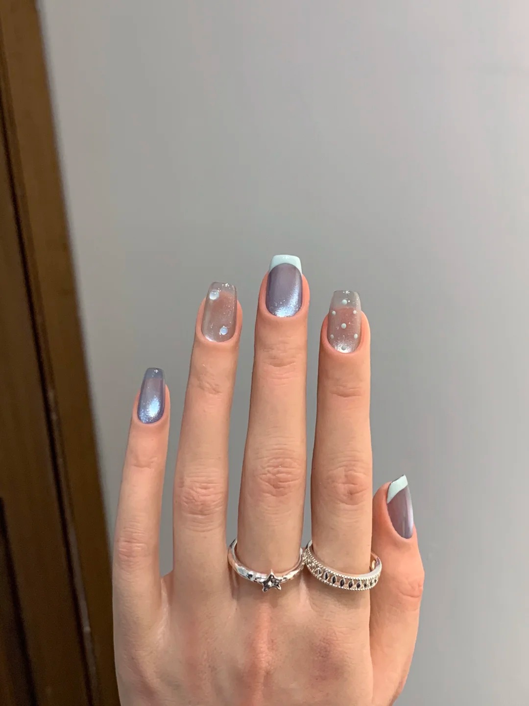 nail quiet luxury 1