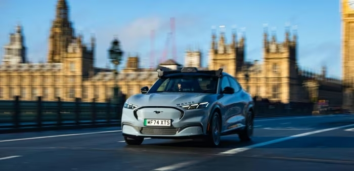 Uber chuẩn bị thử nghiệm taxi tự lái có người giám sát tại London