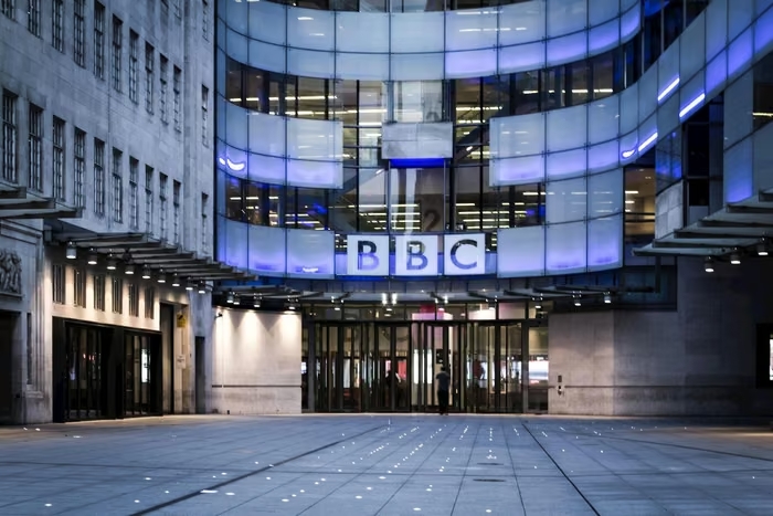 bbc dong cua