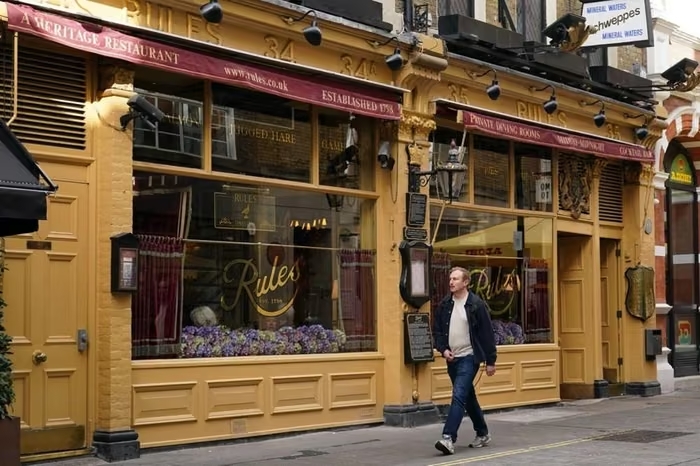 nha hang rules london