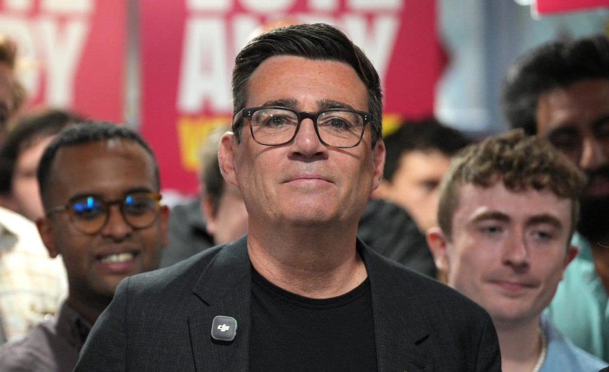 thu tuong Andy Burnham